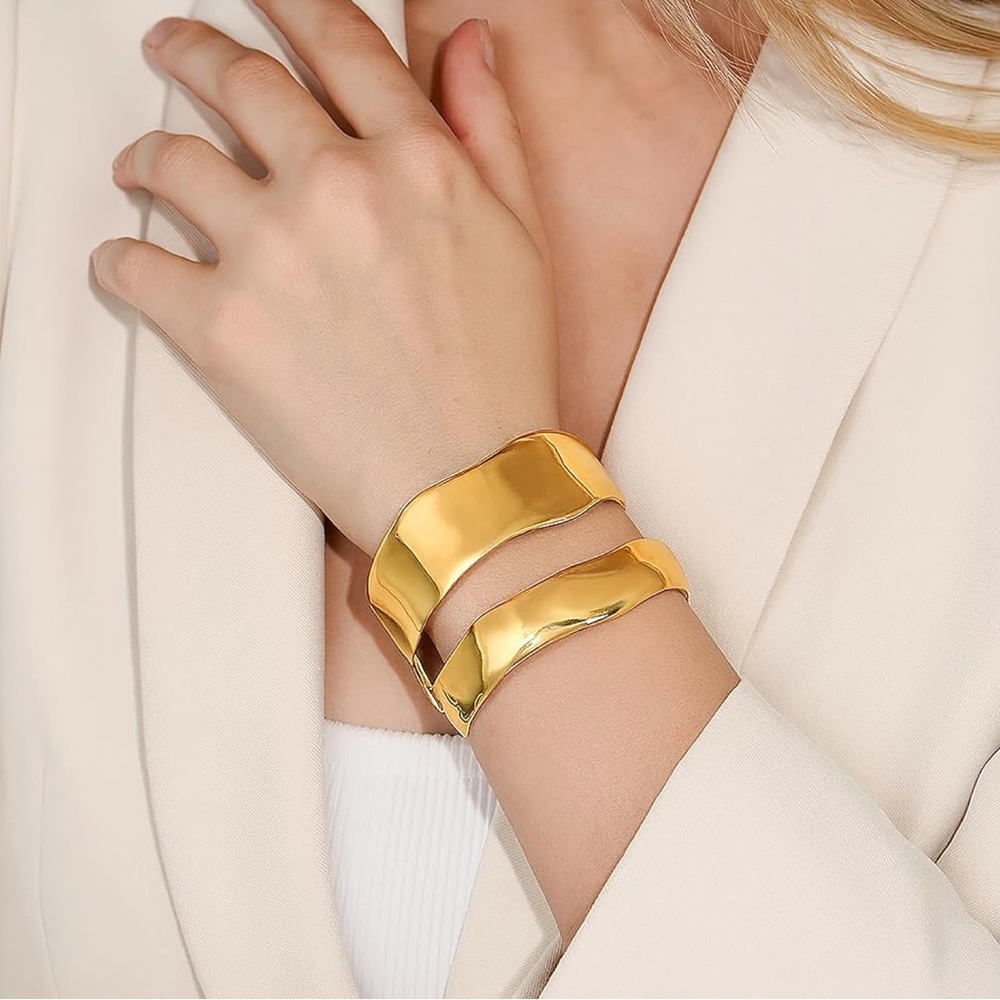 Chic Gold Cuff Bracelet